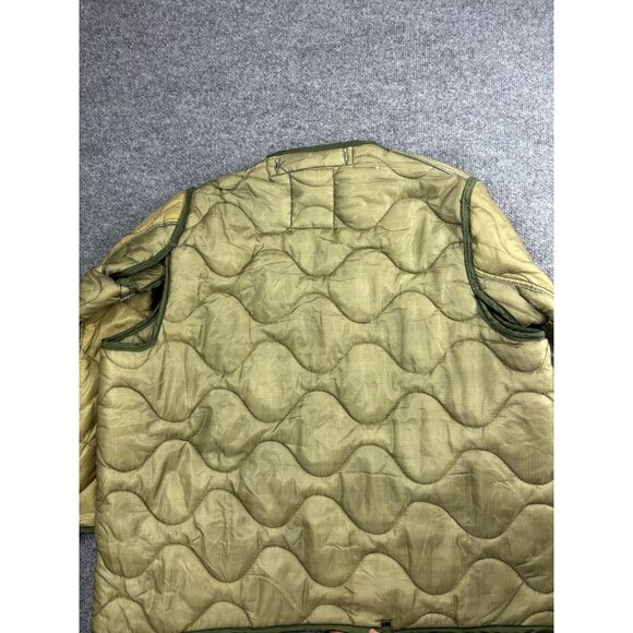 Vintage US Military Liner Cold Weather Coat Mens Medium Quilted 70s 80s - Picture 6 of 6